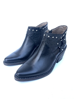 Bota de cuero con tachas Madero (8506) - comprar online