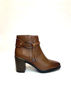 Bota de cuero Cavatini (42-3375) - comprar online