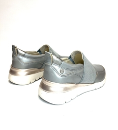 Zapatilla de cuero capellada elástica Cavatini M (39-2401) en internet