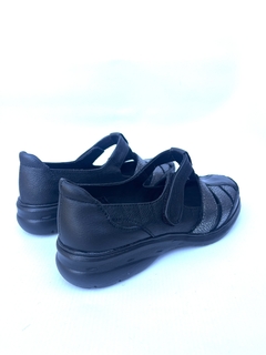 Zapato de cuero con abrojo Penelope (211) - Calzados Miguel Angel - Zapatos de cuero