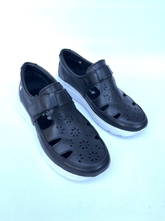 Zapato de cuero con abrojo Cavatini (39-1306) - comprar online