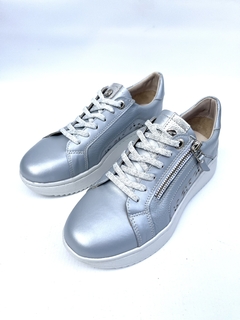 Zapatilla de cuero calada Cavatini (40-1818) - comprar online