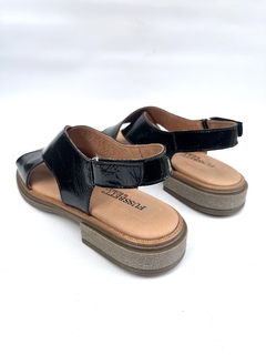 Sandalia de cuero charol Fussbett (2210) - Calzados Miguel Angel - Zapatos de cuero