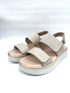 Sandalia de cuero con abrojo Cavatini (48-2306)