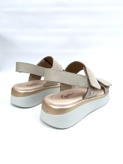 Sandalia de cuero con abrojo Cavatini (48-2306) - Calzados Miguel Angel - Zapatos de cuero