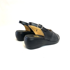 Sandalia de cuero Gina Ferrari (2301) - Calzados Miguel Angel - Zapatos de cuero