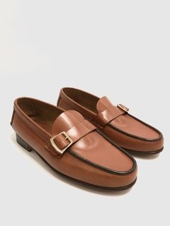 Mocasín de cuero con hebilla Fer (700) en internet