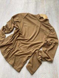 Remera Amber - Kelebek