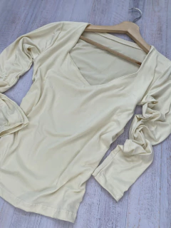 Remera Renata en internet