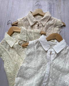 Blusa Nora en internet