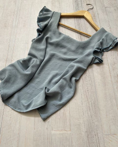 Blusa Maia - Kelebek