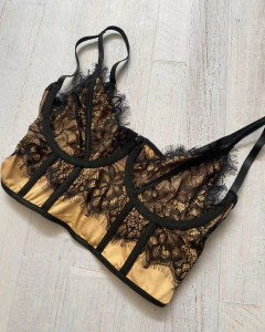 Corset Bangkok en internet