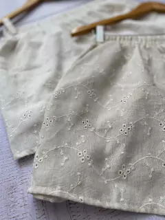 Short Marga en internet