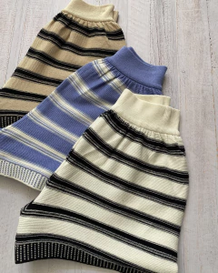 Short Sabina en internet