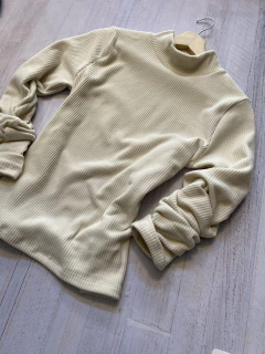 Media Polera Olga - Kelebek