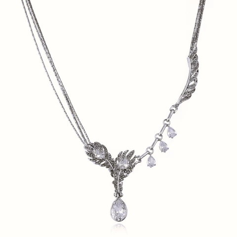 Colar Pavão Claudia Arbex Prata Vintage - comprar online