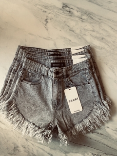 SHORT DUPONT DESGASTADO