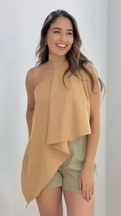 BLUSA ASSIMETRICA MILA - comprar online