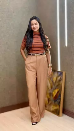 Imagem do BLUSA LISTRADA GOLA