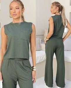 Conjunto Comfy Verde Militar na internet