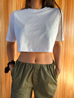 Remera Basic Blanca - Alma Intimates