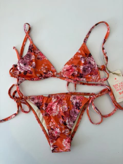 Imagen de Bikini Cali Naranja Florcitas