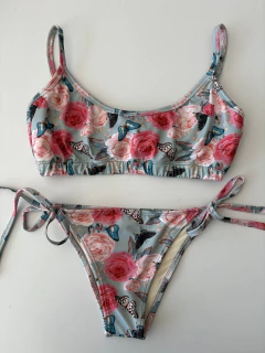 Bikini Pipa Mariposas en internet
