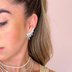 Ear cuff folheado prata cravejado