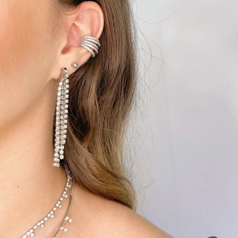 Brinco folheado prata strass