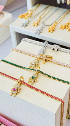 Pingente letra cravejado - comprar online