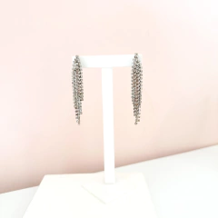 Brinco folheado prata strass na internet