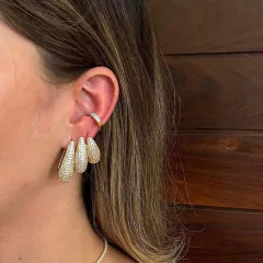 Argola gota cravejada gota dourado