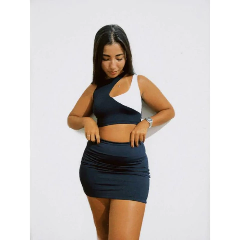 CROPPED GRACIANE PRETO E BRANCO - comprar online