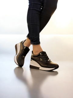 Zapatillas Via Marte Urbanas Confort Mujer Con Taco 046003 (VM046003) en internet