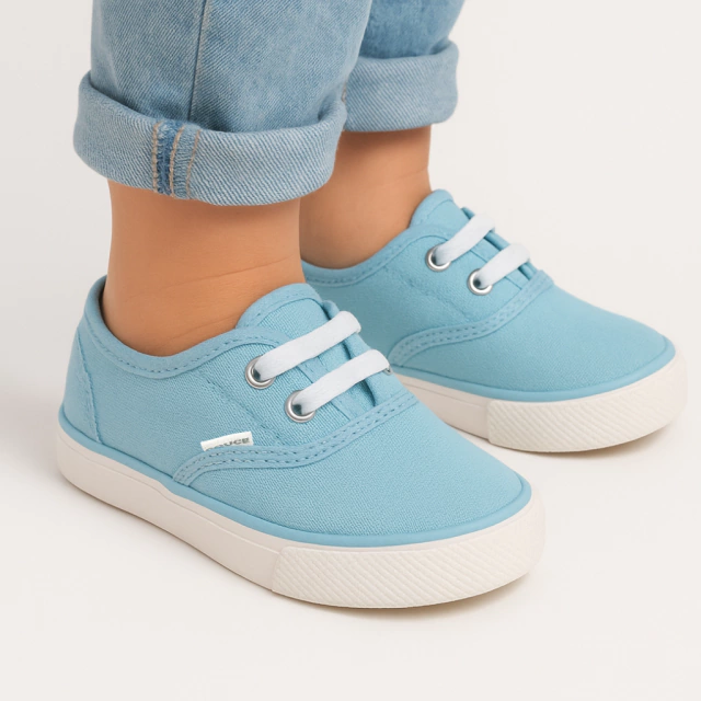 Zapatilla con cordón COUCE