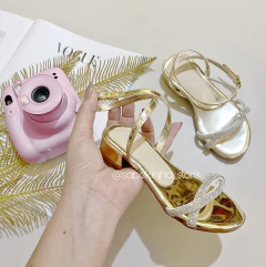 Sandália saltinho Strass