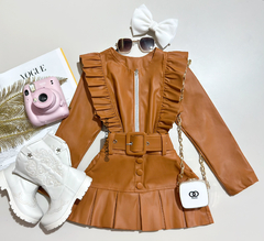 Conjunto Jaqueta e short saia Bia