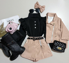Conjunto Jaqueta e short saia courino