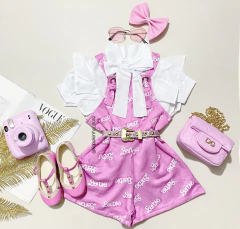 Conjunto jardineira Barbie