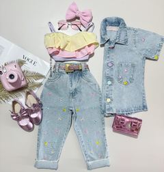 Conjunto Jeans bordado Love na internet