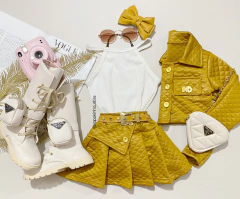 Conjunto saia e jaqueta Helena