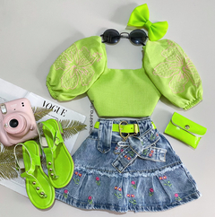 Short saia Jeans bordada flores
