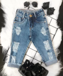 Calça jeans destroyed