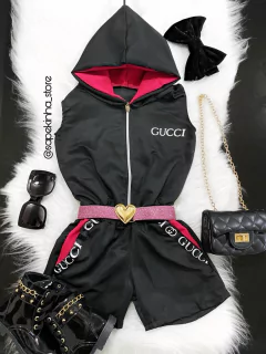 Macaquinho inspiração Gucci na internet