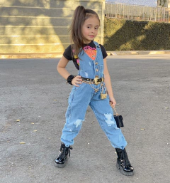 Macacão jeans Larinha na internet