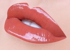 Imagen de ULTRA DAZZLE LIPGLOSS - BEAUTY CREATIONS