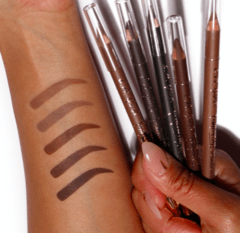 FEATHERLITE DELINEADOR DE CEJAS - L.A. GIRL