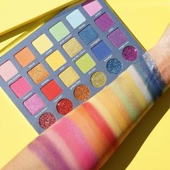 Imagen de ACROSS THE RAINBOW ES121 - KARA BEAUTY