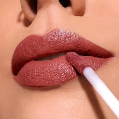 Imagen de lip divine-moira