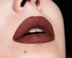 AFTERPARTY MATTE LIPS - MOIRA en internet